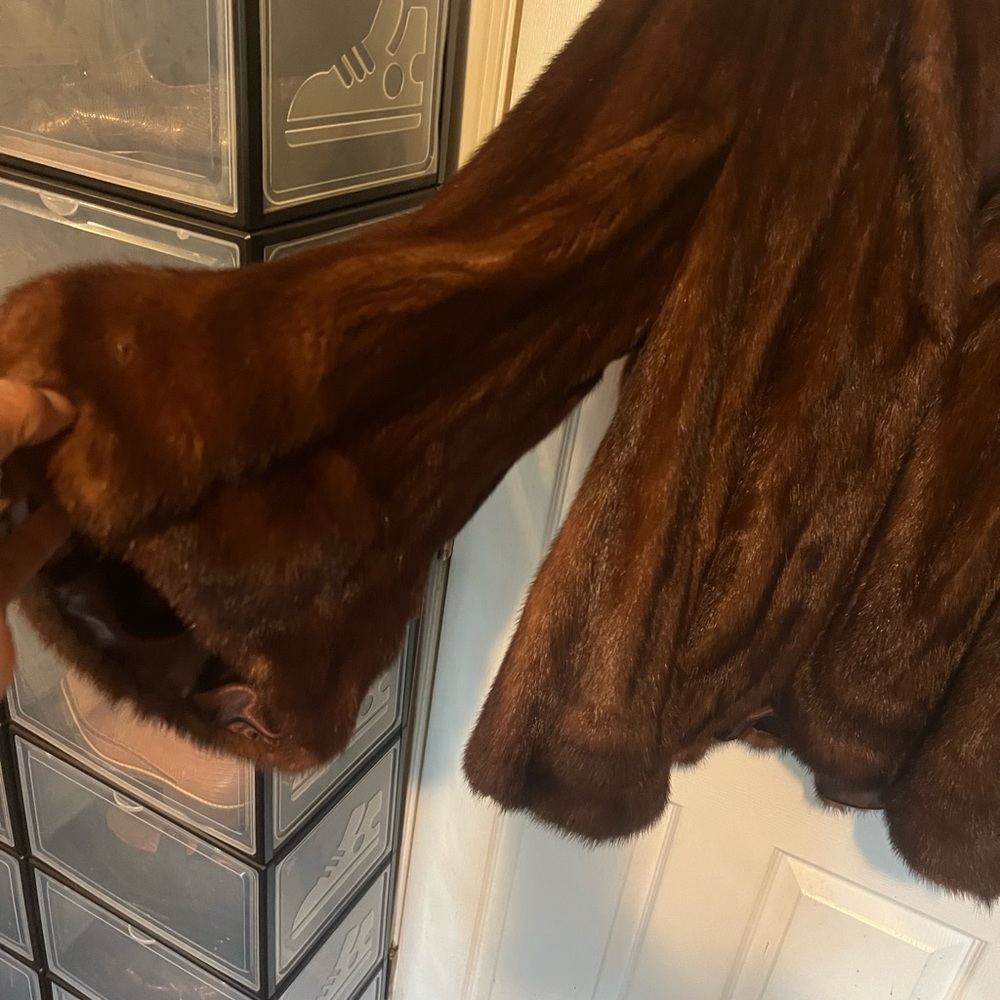 Ladies Gorgeous Natural Brown Mink Jacket - Picture 6 of 7